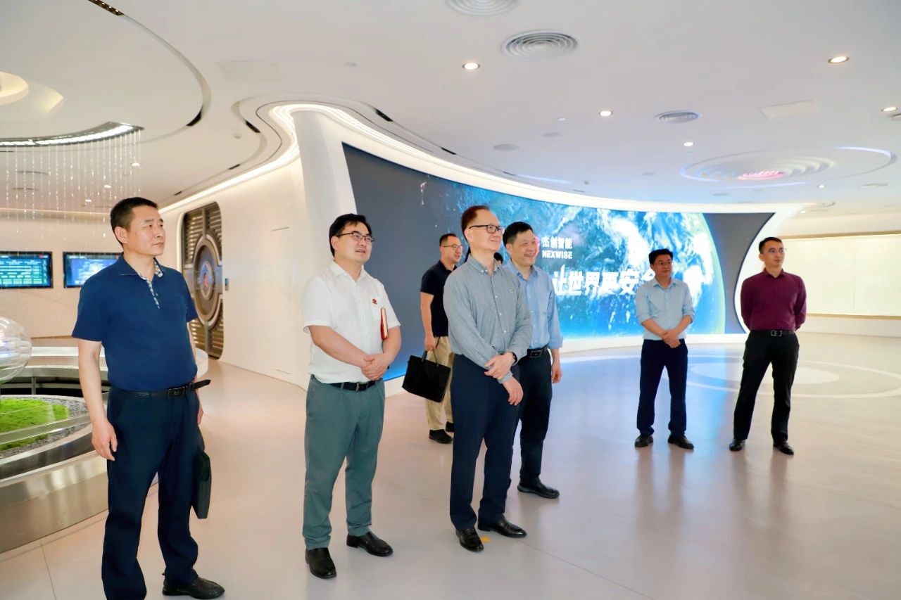 6ba5e476e63215ec9715f5479e8ea545